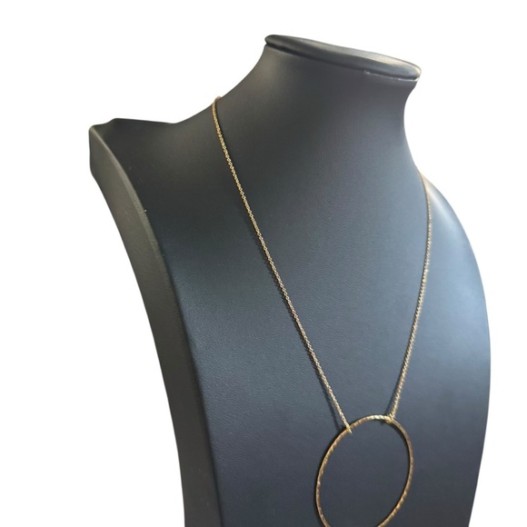 Stella & Dot Essential Hammered Hoop Pendant Gold Necklace Classic Statement OS - Picture 7 of 10